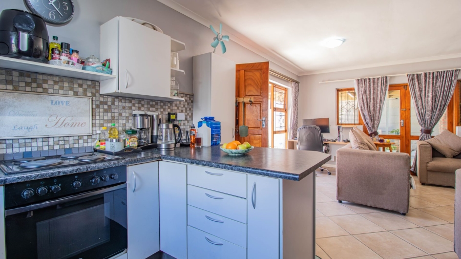 2 Bedroom Property for Sale in Admirals Park Western Cape